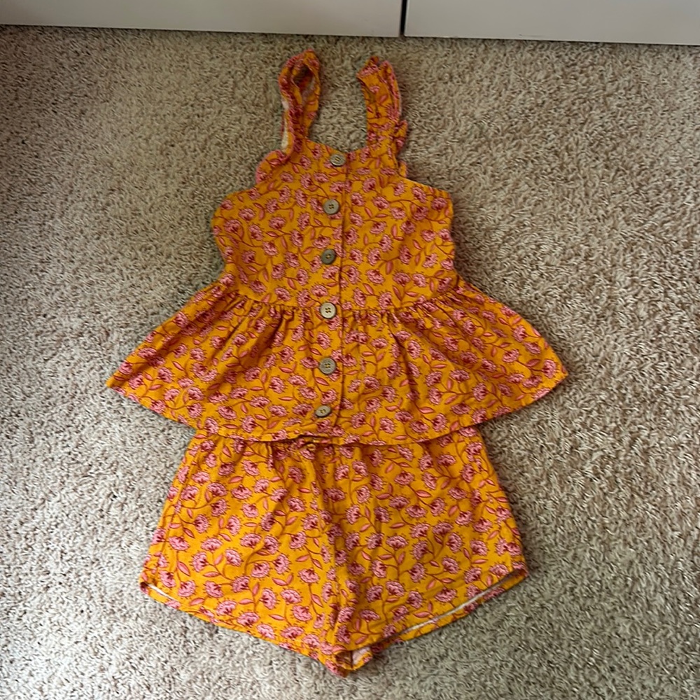 Vince Camuto 2 piece summer set
